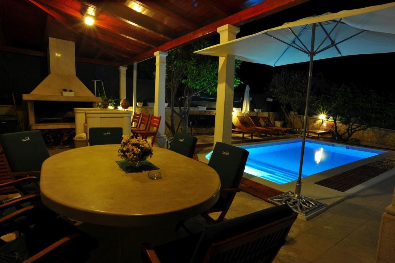 Villa Anni Sutivan Ngoại thất bức ảnh