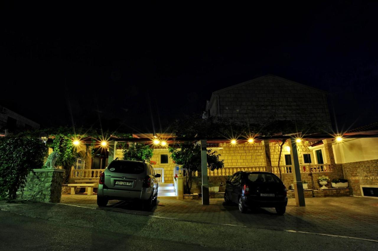 Villa Anni Sutivan Ngoại thất bức ảnh